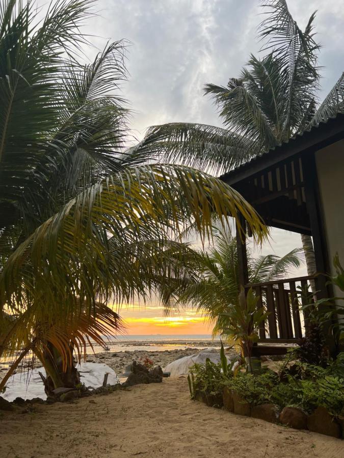 Beach House Kampung Genting 外观 照片